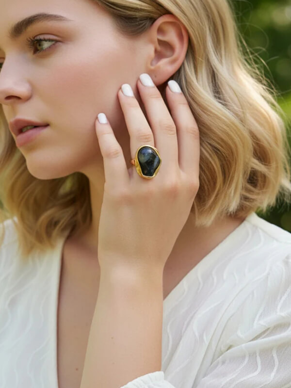 647 Bague "Éclat Pourpre"