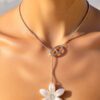 Collier fleur tiaré