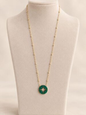 Design sans titre (5) Collier Étoile Émeraude